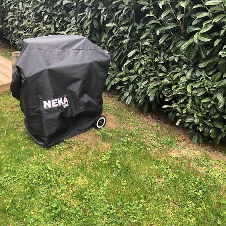 הוילה Plassay Tiny Et Jacuzzi Charente Maritime מראה חיצוני תמונה