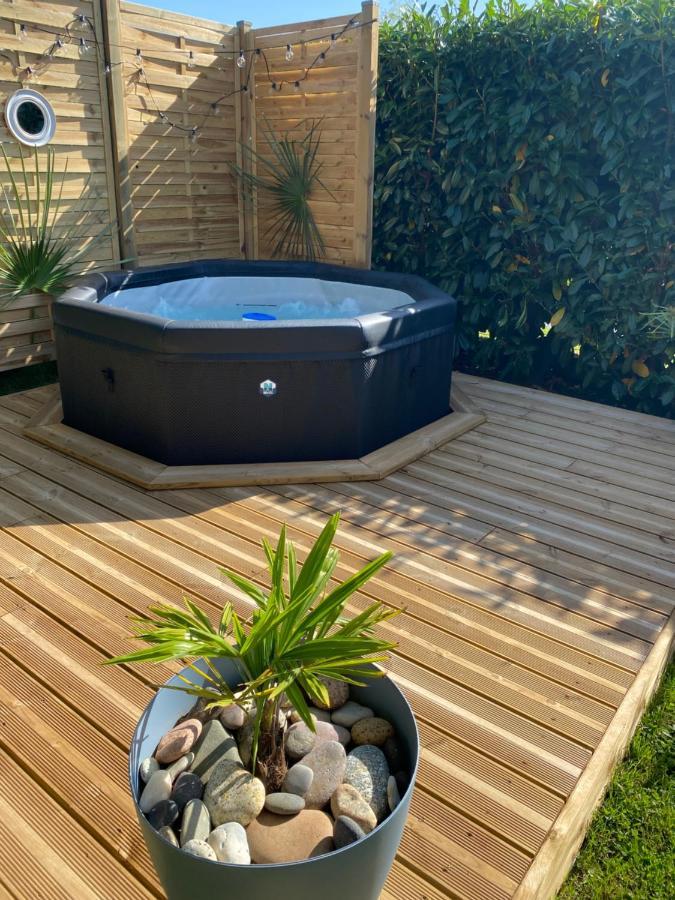 הוילה Plassay Tiny Et Jacuzzi Charente Maritime מראה חיצוני תמונה